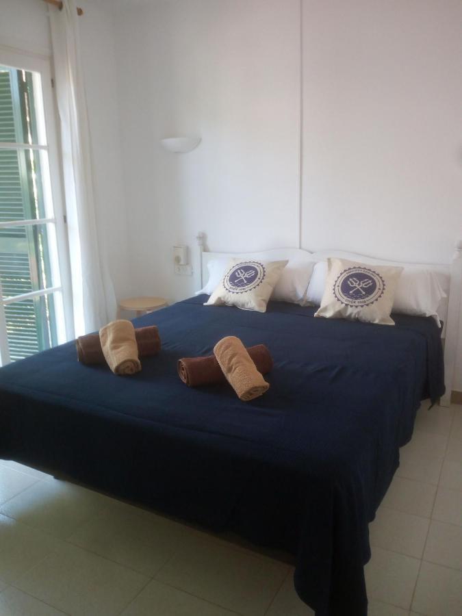 Apartamentos Playa Park Brisas Son Xoriguer Cala 'n Bosch Buitenkant foto
